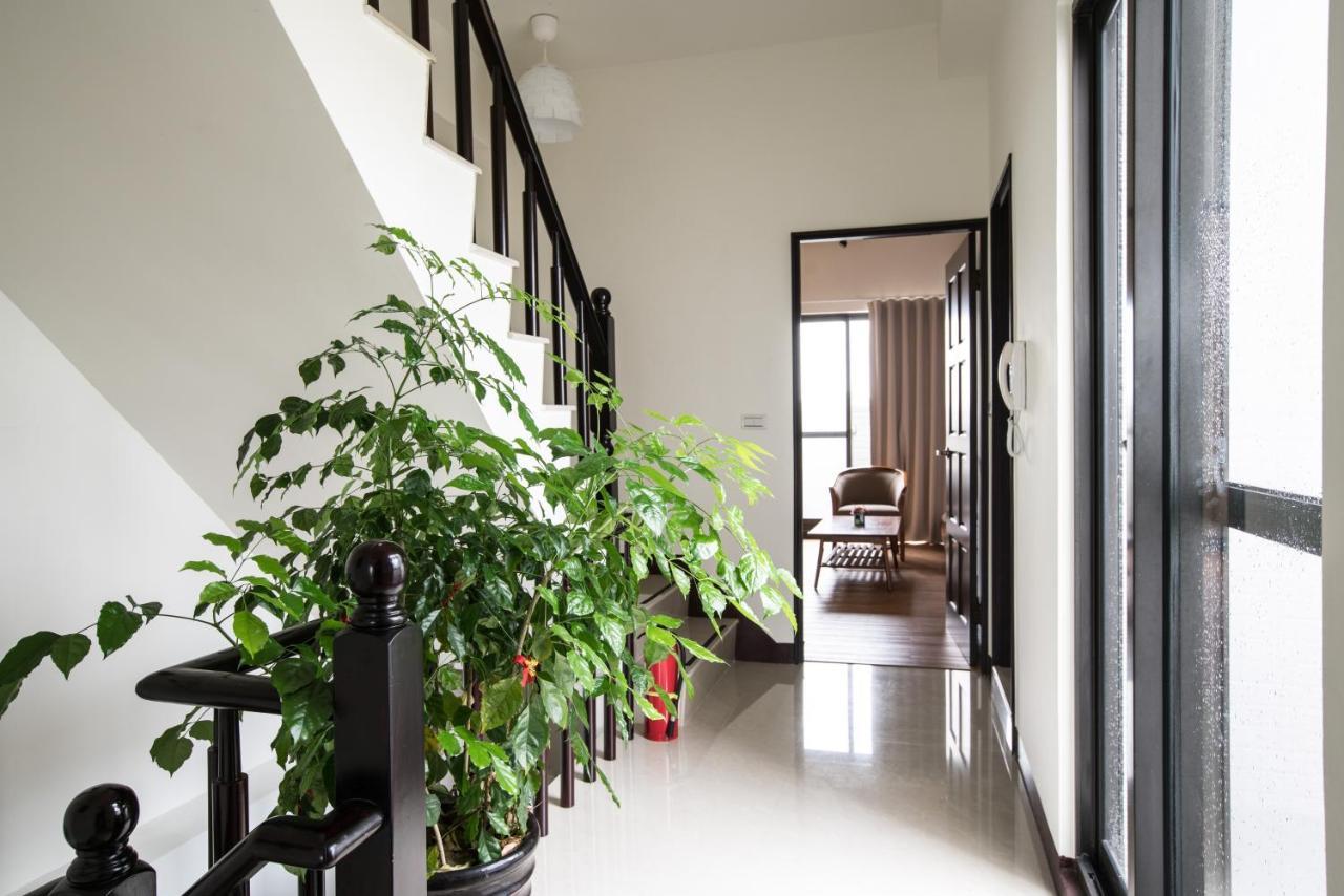 黑琵軼棧湖濱旅宿 K&B Happy Hostel Tainan Extérieur photo