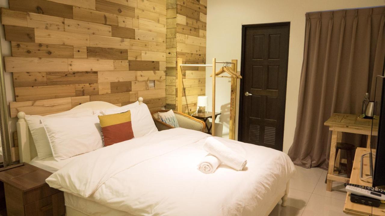 黑琵軼棧湖濱旅宿 K&B Happy Hostel Tainan Extérieur photo