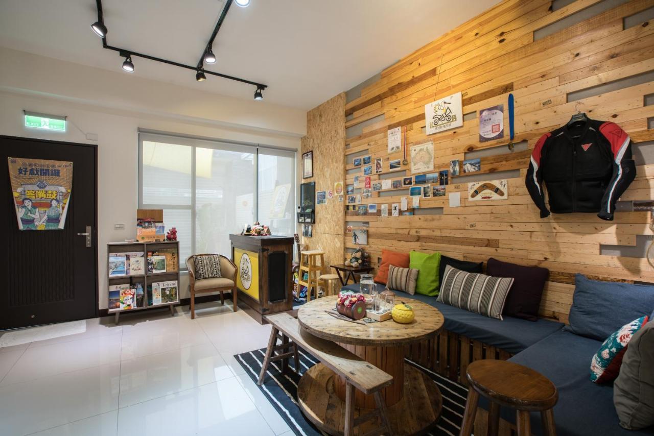 黑琵軼棧湖濱旅宿 K&B Happy Hostel Tainan Extérieur photo