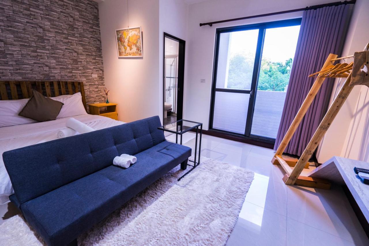 黑琵軼棧湖濱旅宿 K&B Happy Hostel Tainan Extérieur photo