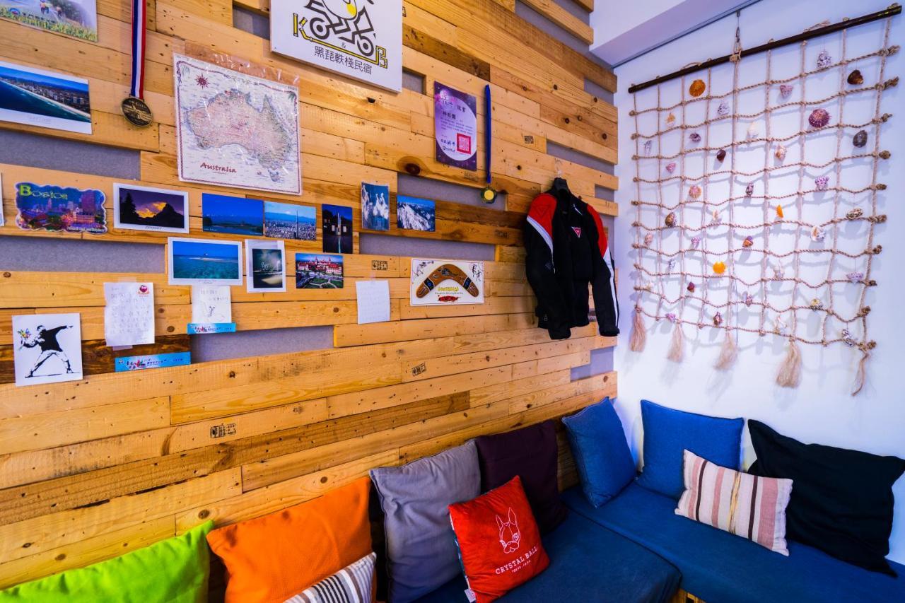 黑琵軼棧湖濱旅宿 K&B Happy Hostel Tainan Extérieur photo