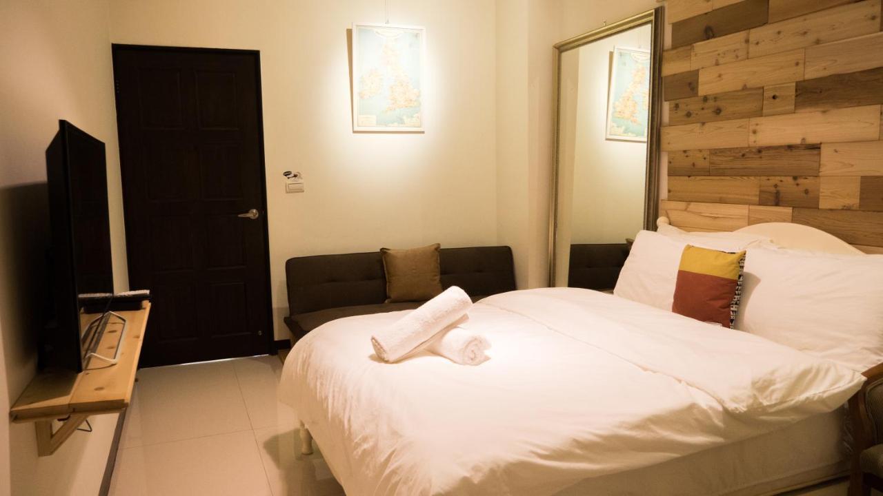黑琵軼棧湖濱旅宿 K&B Happy Hostel Tainan Extérieur photo