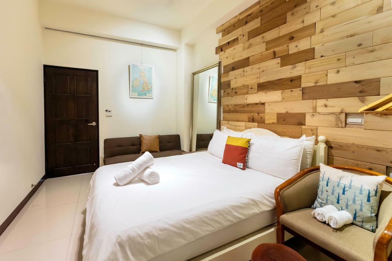 黑琵軼棧湖濱旅宿 K&B Happy Hostel Tainan Extérieur photo