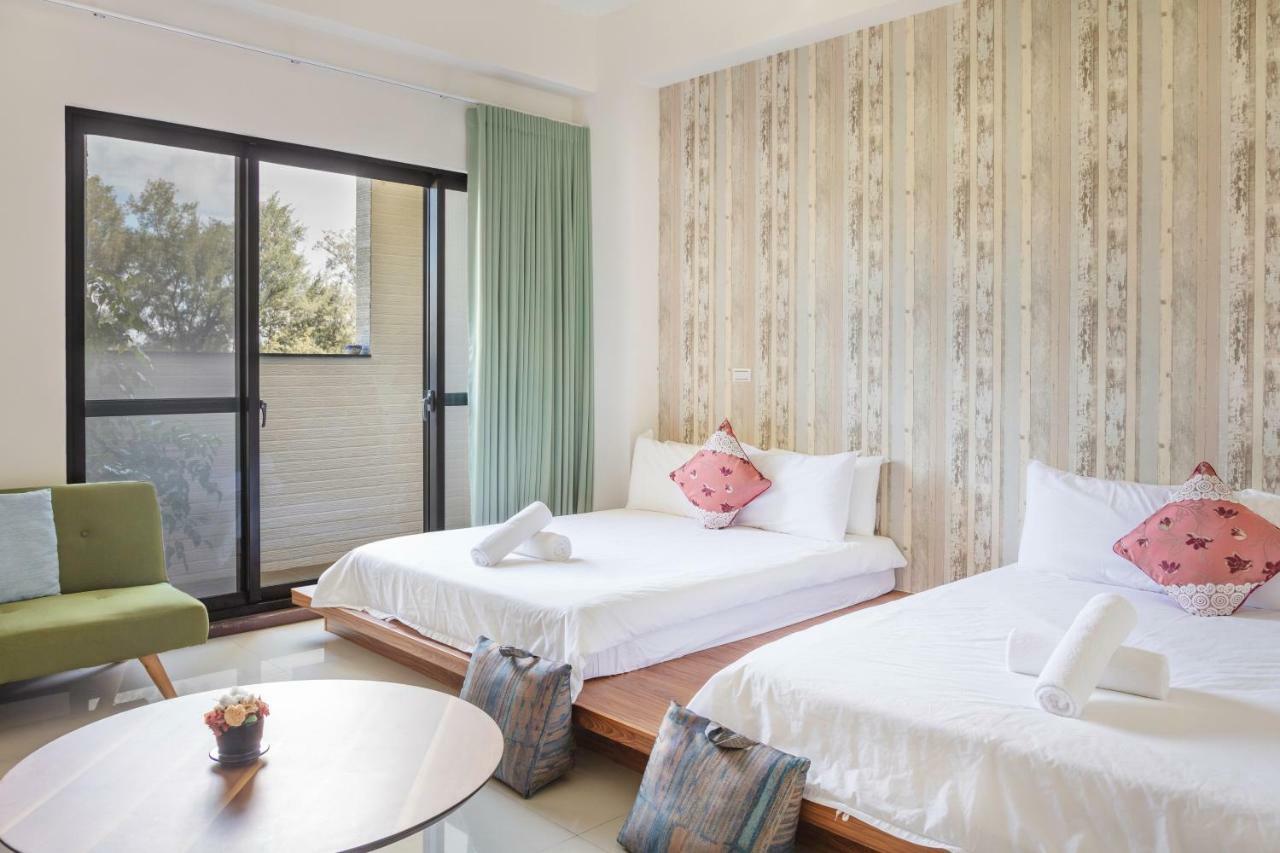 黑琵軼棧湖濱旅宿 K&B Happy Hostel Tainan Extérieur photo