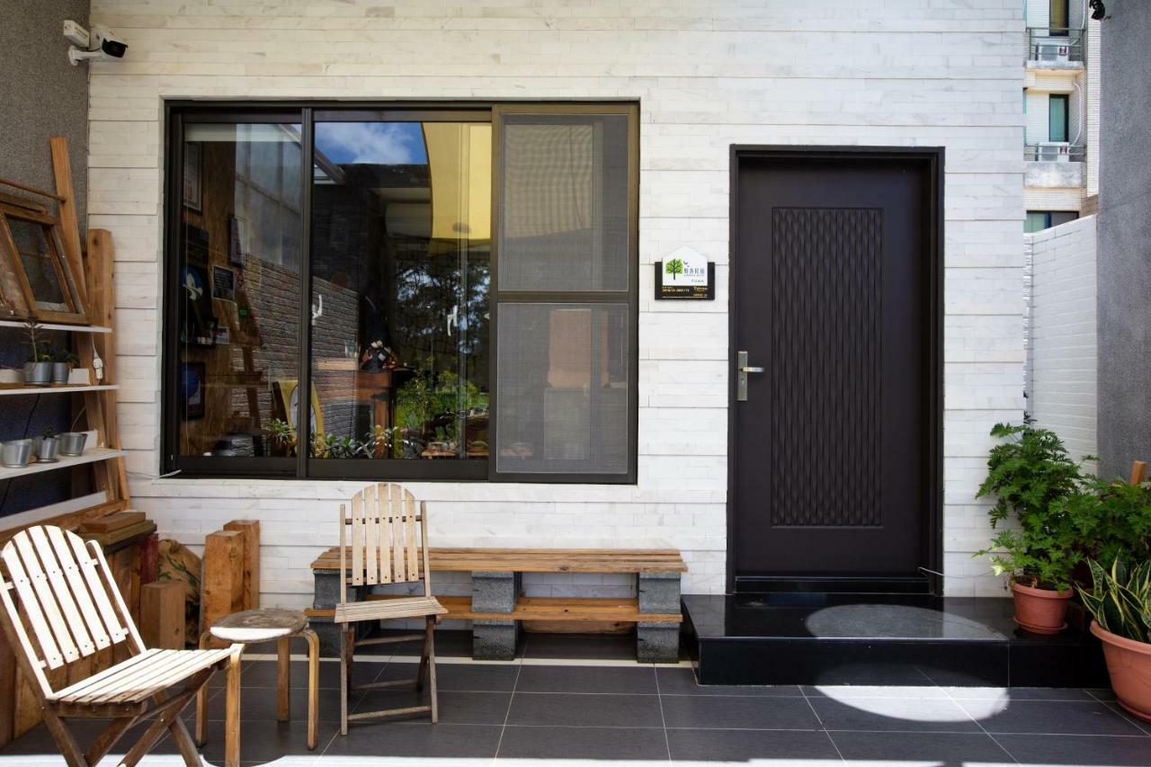 黑琵軼棧湖濱旅宿 K&B Happy Hostel Tainan Extérieur photo